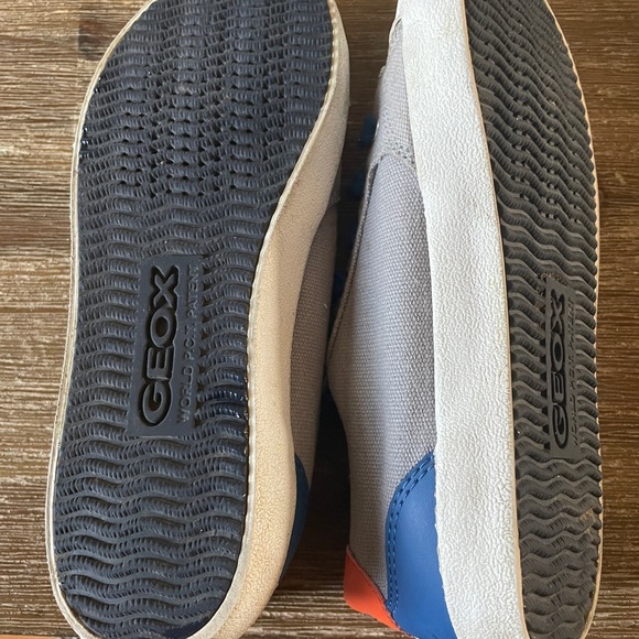 GEOX a kids summer sneakers size 2 - Picture 2 of 2